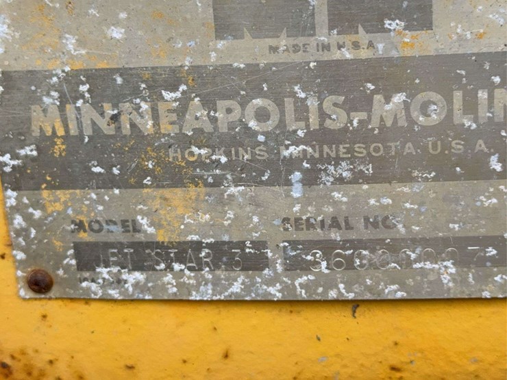 minneapolis-moline-jet-star-3-image-17