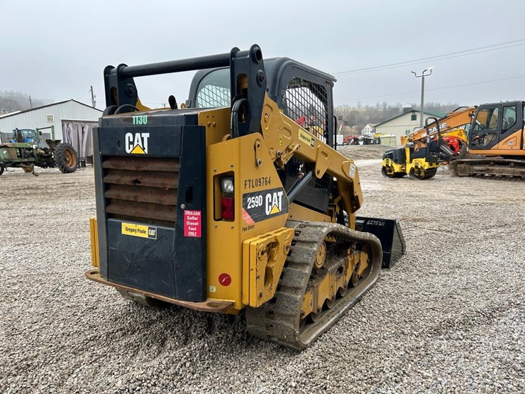 2016-caterpillar-259d-image-4
