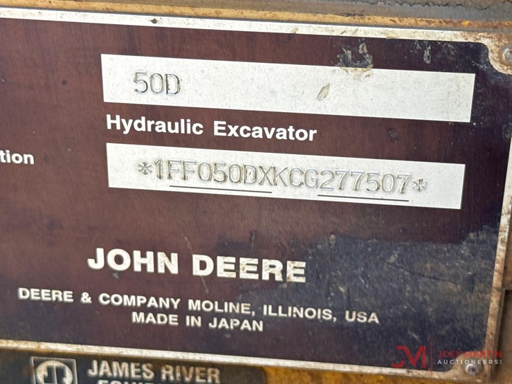 2013-deere-50d-image-25