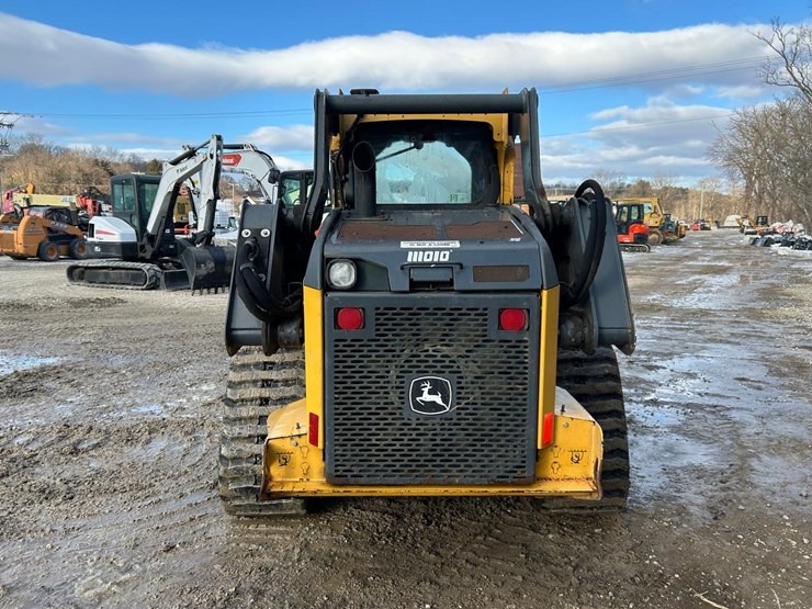 2019-deere-325g-image-3