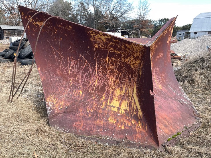 #13043-•-v-blade-snow-plow-and-cables-image-1