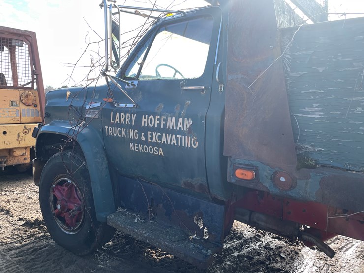 gmc-sierra-6500-image-10