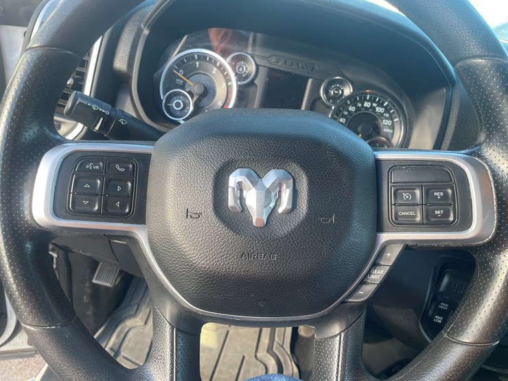 2021-dodge-2500-image-30