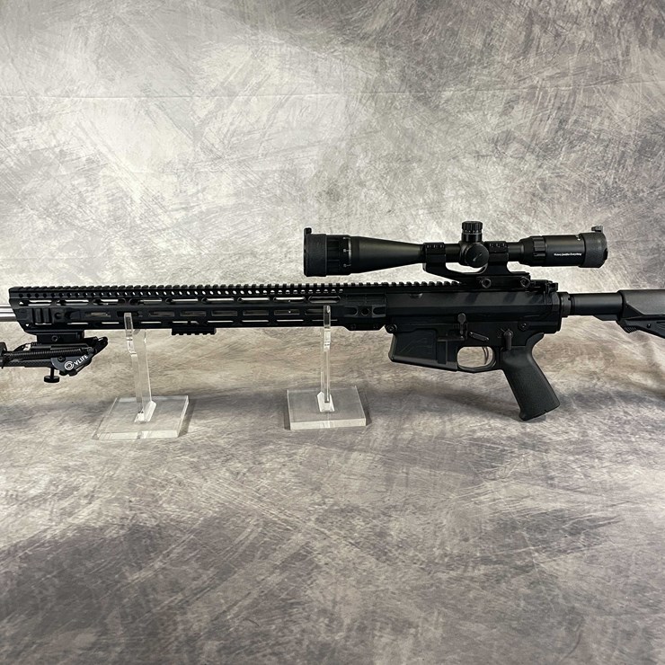 #1240 • Aero Precision M5 AR10, 6.5 Creedmoor Semi-Auto Rifle, SN: US110516 (Neenah, WI)
