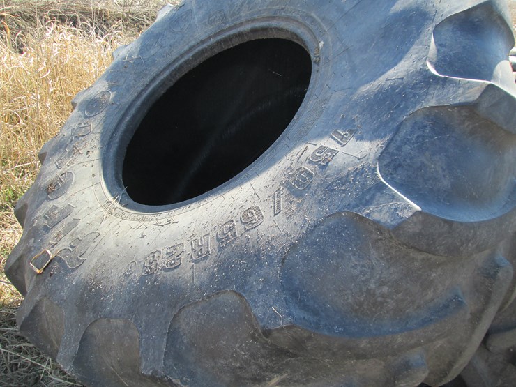 #27290-•-lot-of-(2)-firestone-750/65r26-float-tires-image-3