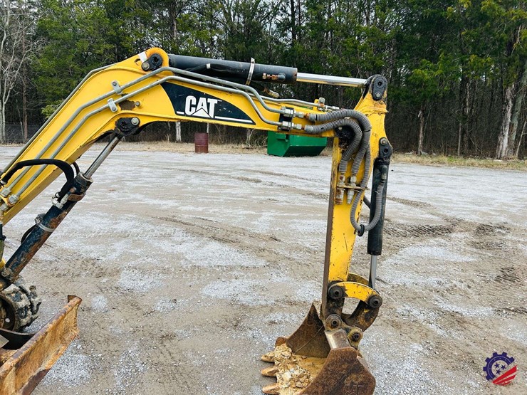 2002-caterpillar-301.5-image-26