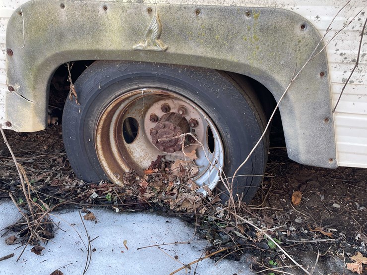 #13021-•-1977-mallard-coach-(no-title)-image-10