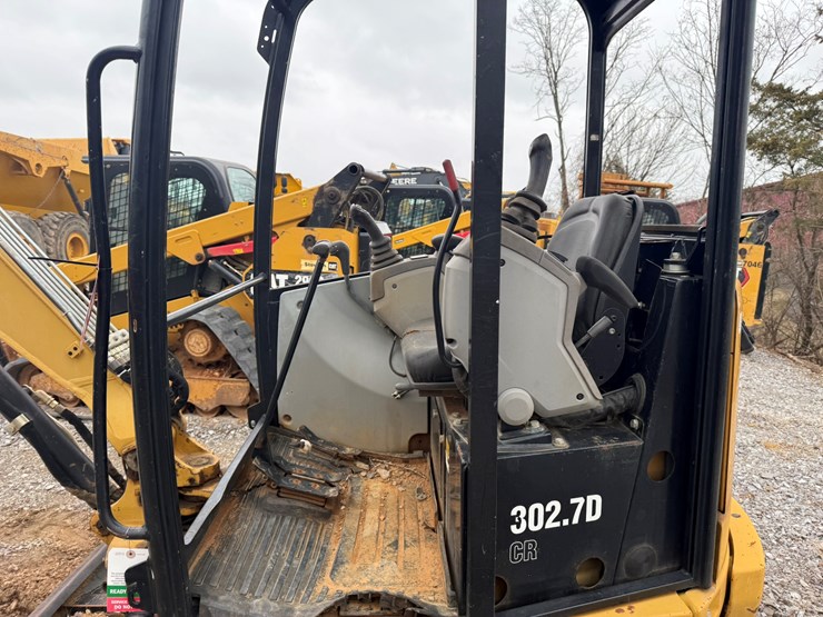 2014-caterpillar-302.7d-image-42