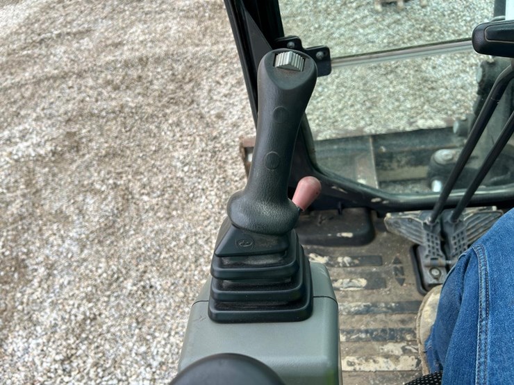 2020-bobcat-e50-image-24