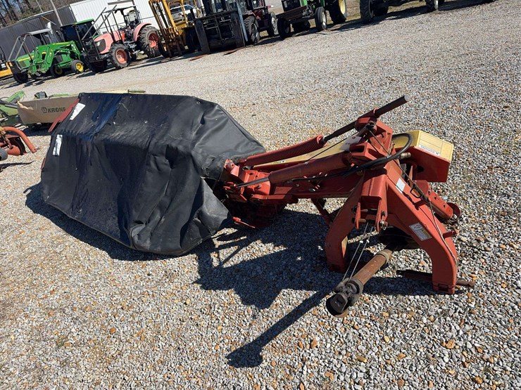 new-holland-616-image-1