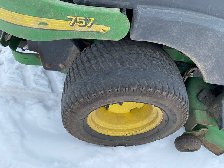 john-deere-zero-turn-image-15