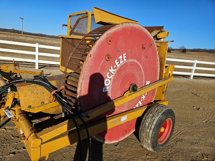 haybuster-3106-image-20