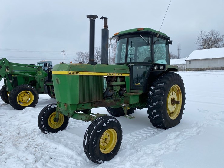john-deere-4430-image-1