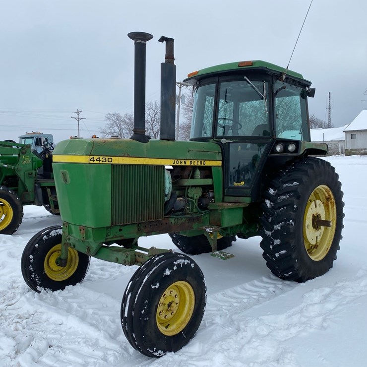 JOHN DEERE 4430