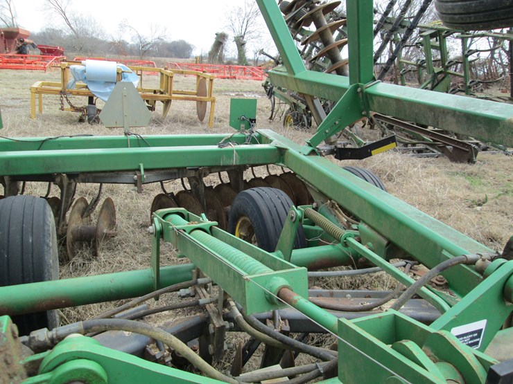 john-deere-637-image-27
