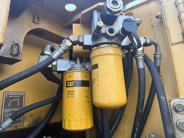 2004-caterpillar-321c-image-43