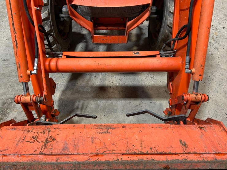 kubota-l3240-image-10