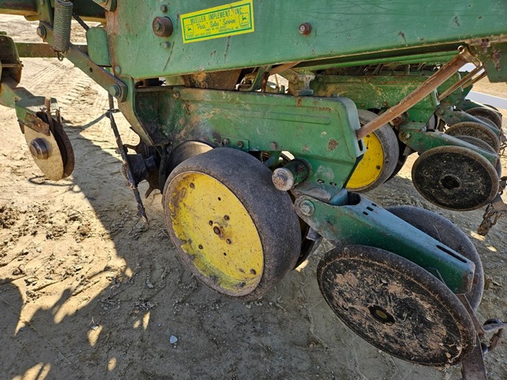 john-deere-7000-image-25