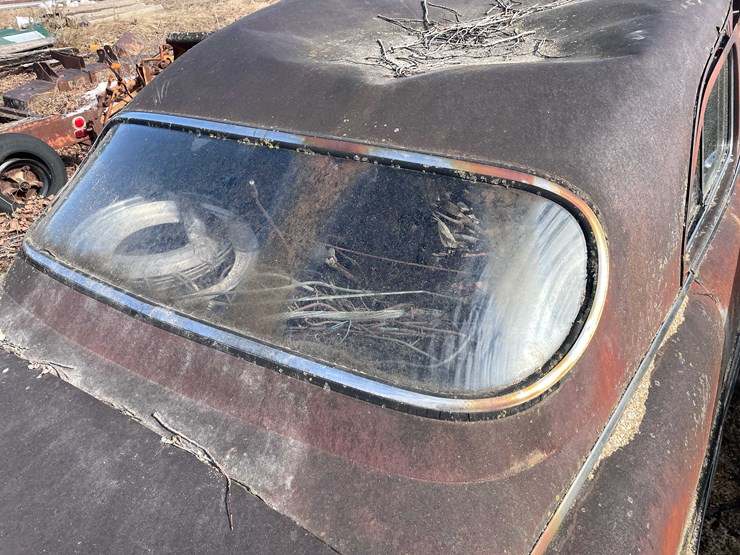 #13026-•-(1)-vintage-truck-and-(2)-vintage-cars-(no-title)-image-136