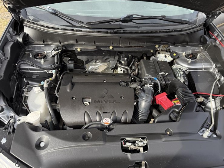 2019-mitsubishi-outlander-image-17