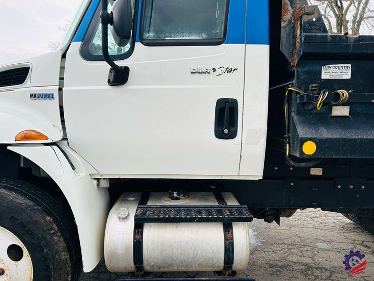 2012-international-durastar-4300-image-34