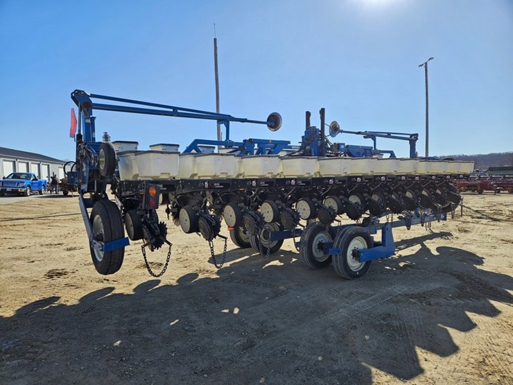 kinze-3600-image-5