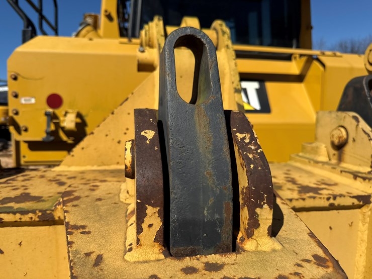 2015-caterpillar-d6t-lgp-image-67