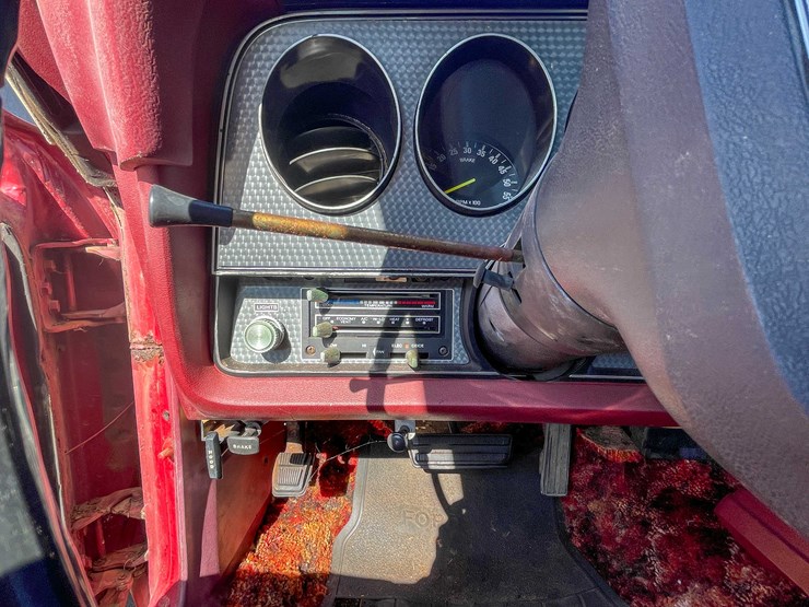 #13066-•-1977-ford-ltdll-(no-title)-image-39