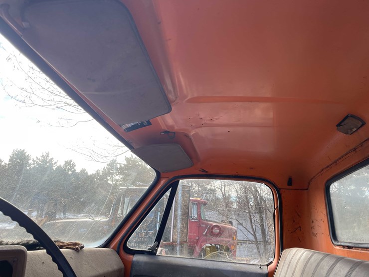 #13018-•-1974-gmc-6500-tractor-(has-wi-title)-image-58