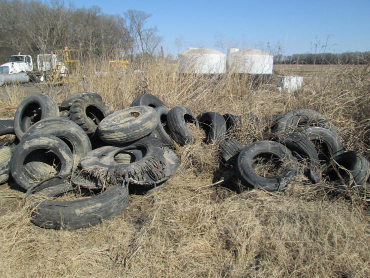 #27288-•-lot-of-tires-image-3
