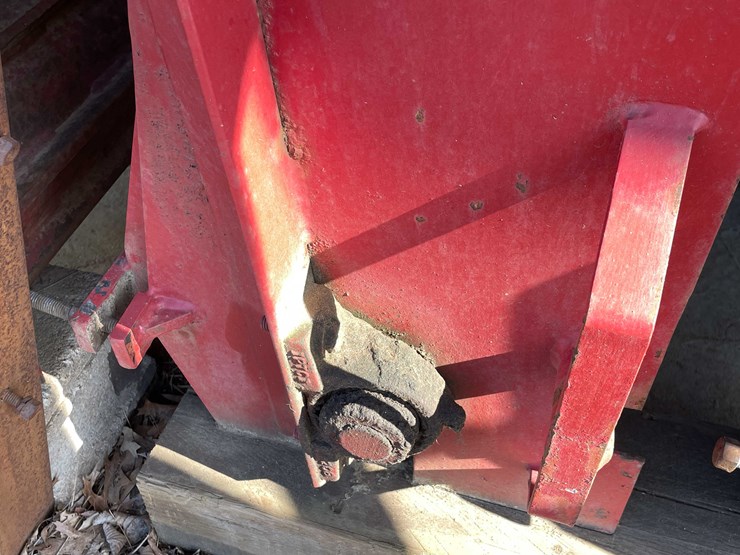 #13056-•-sander-gates-image-3