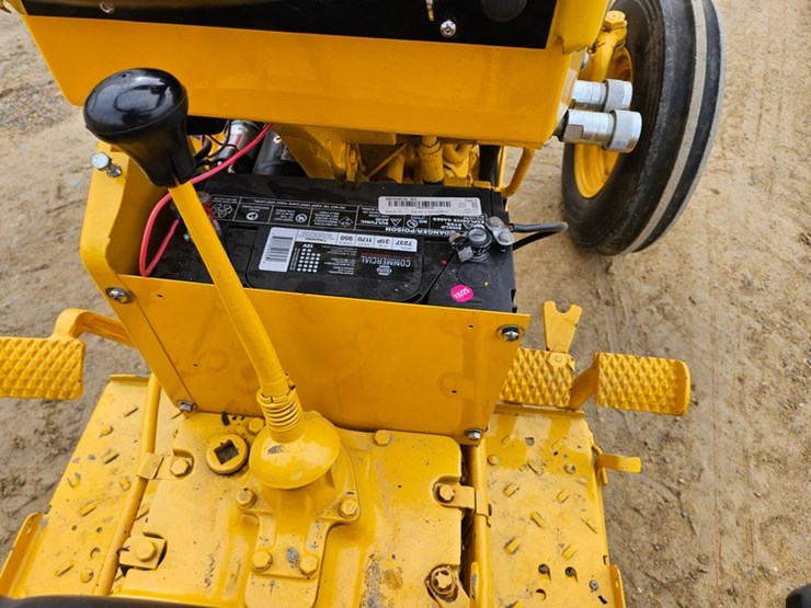 #47-•-international-2506-tractor-image-27