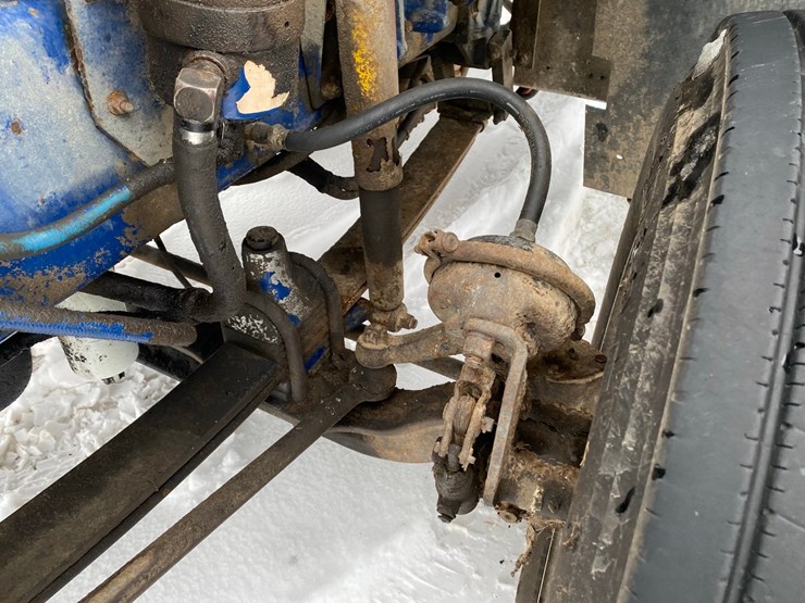 1994-freightliner-day-cab-semi-image-57