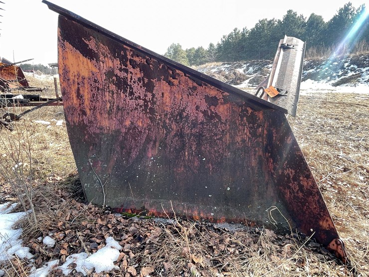 #13028-•-plow-attachment-image-3