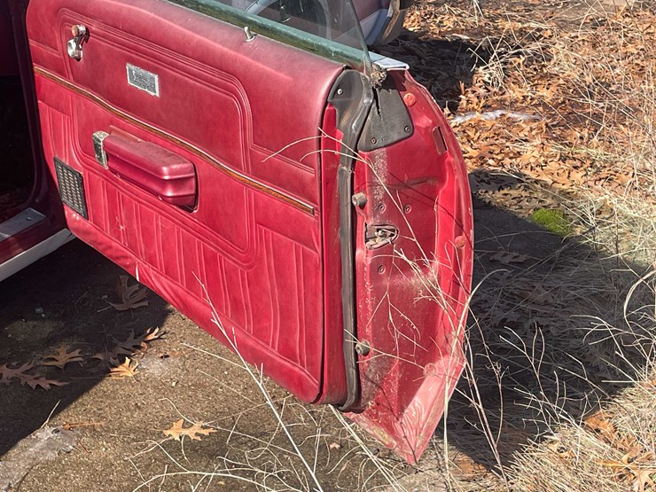 #13066-•-1977-ford-ltdll-(no-title)-image-53