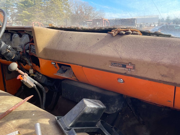 #13018-•-1974-gmc-6500-tractor-(has-wi-title)-image-79