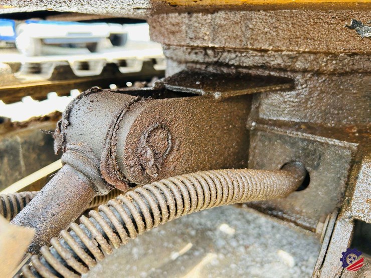 2002-caterpillar-301.5-image-40