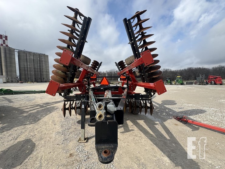 2021-case-ih-true-tandem-345-image-12