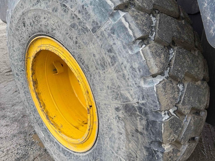 2021-komatsu-wa200-8-image-9