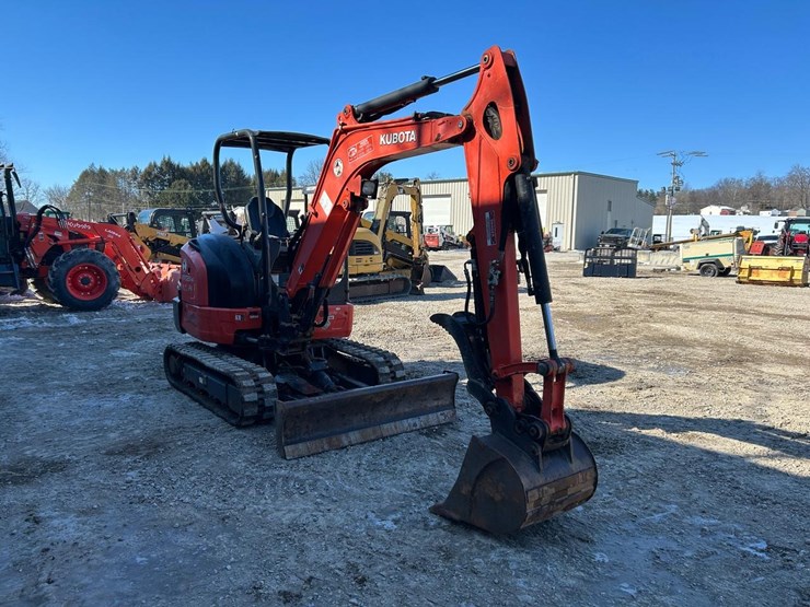 2020-kubota-kx033-4-image-6