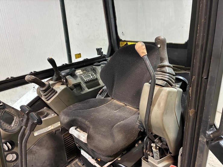 2019-bobcat-e35i-image-45