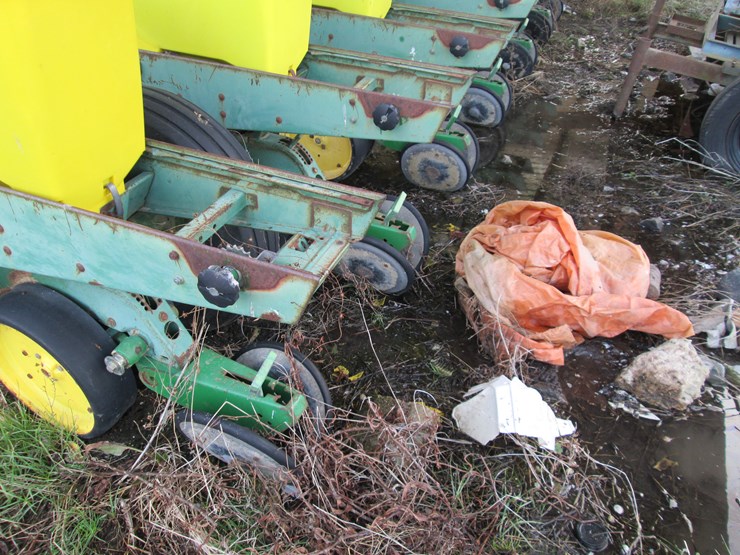 john-deere-8-image-4