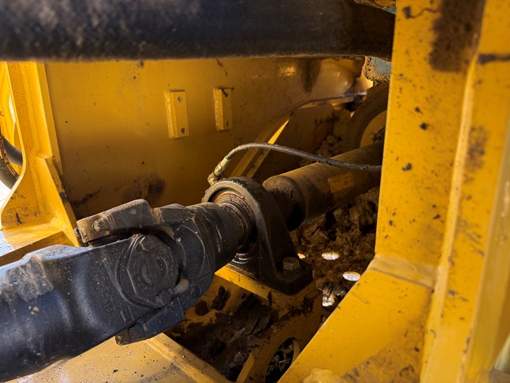 2016-caterpillar-938m-image-52