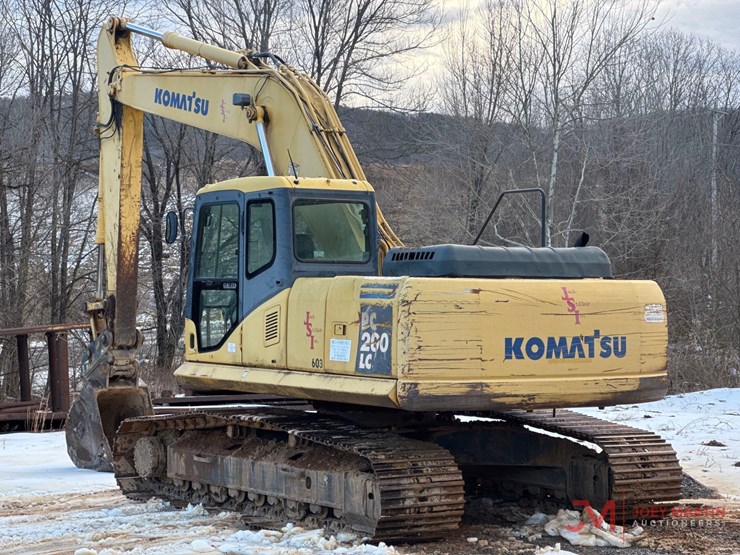 komatsu-pc200-lc-7l-image-1