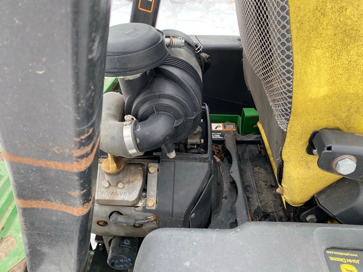 john-deere-zero-turn-image-16