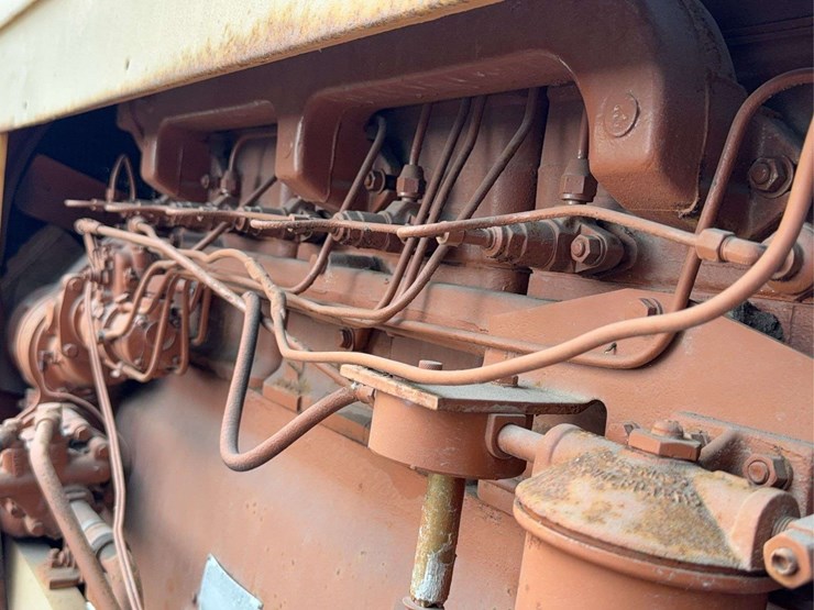 minneapolis-moline-g706-image-13