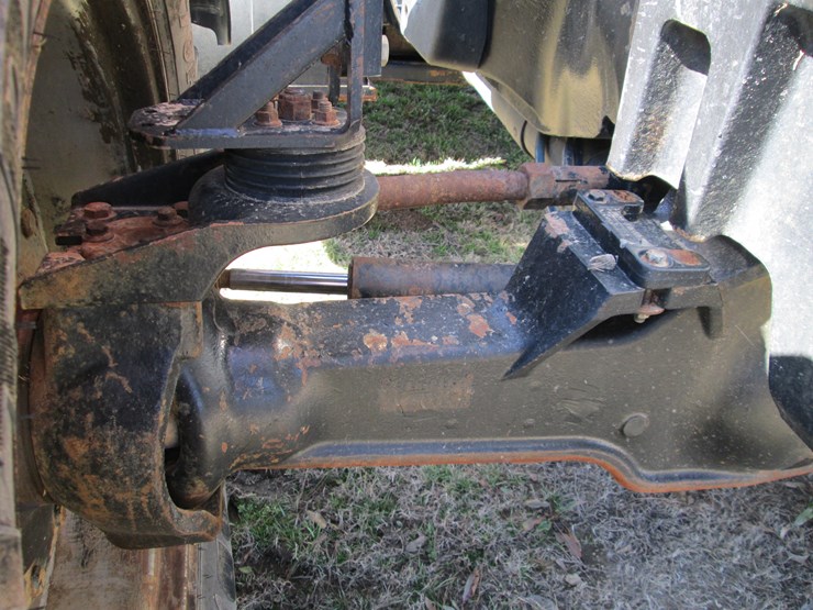 case-ih-magnum-305-image-30