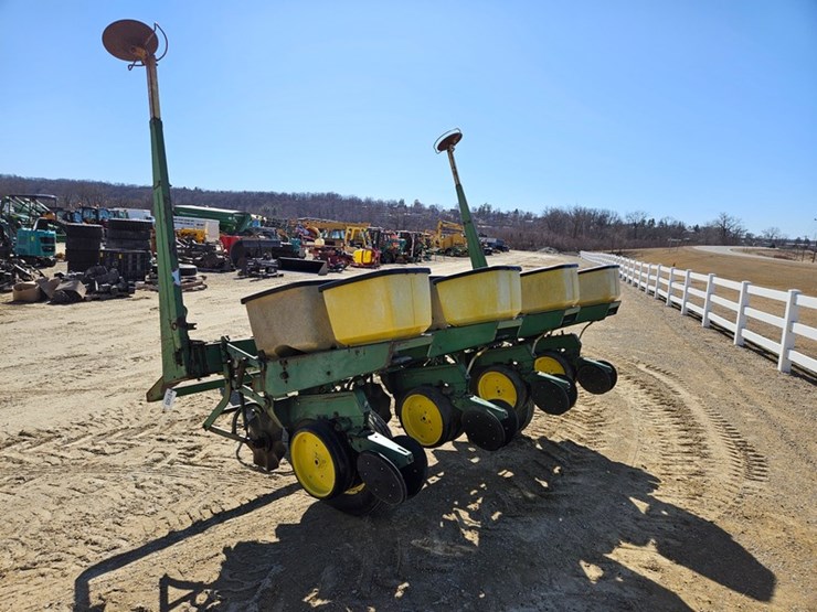 john-deere-7000-image-3