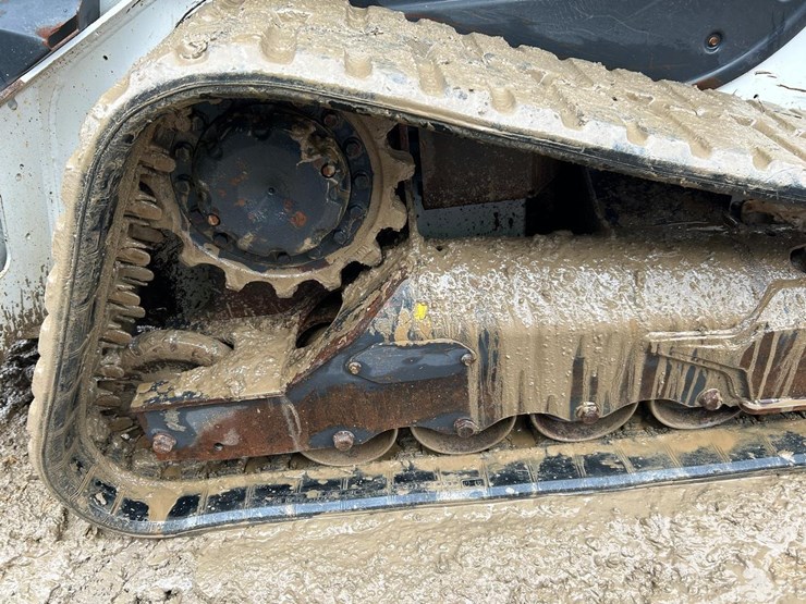 2022-bobcat-t66-image-13