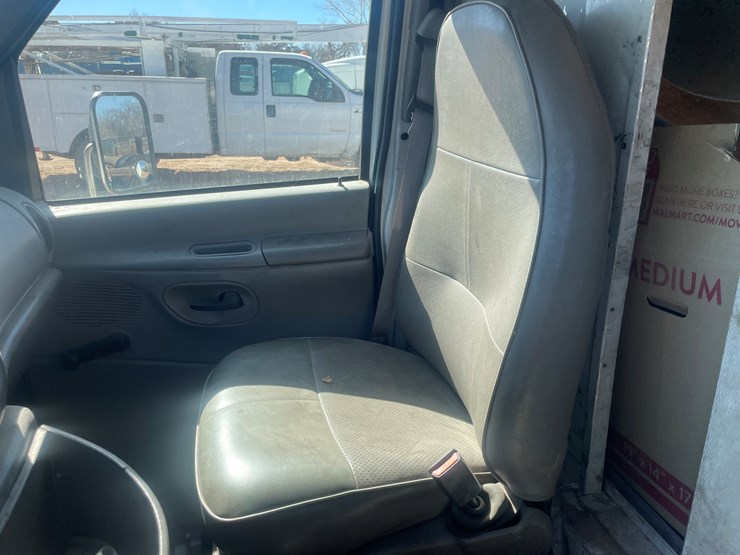 #1267-•-1997-ford-box-truck-(peralta,-nm)-image-18